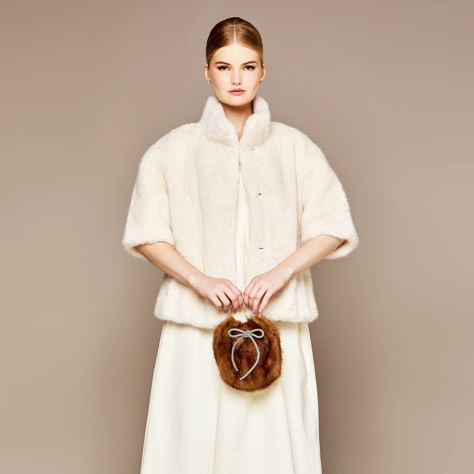 MME.MINK HOLIDAY POUCHETTE Petite -SABLE