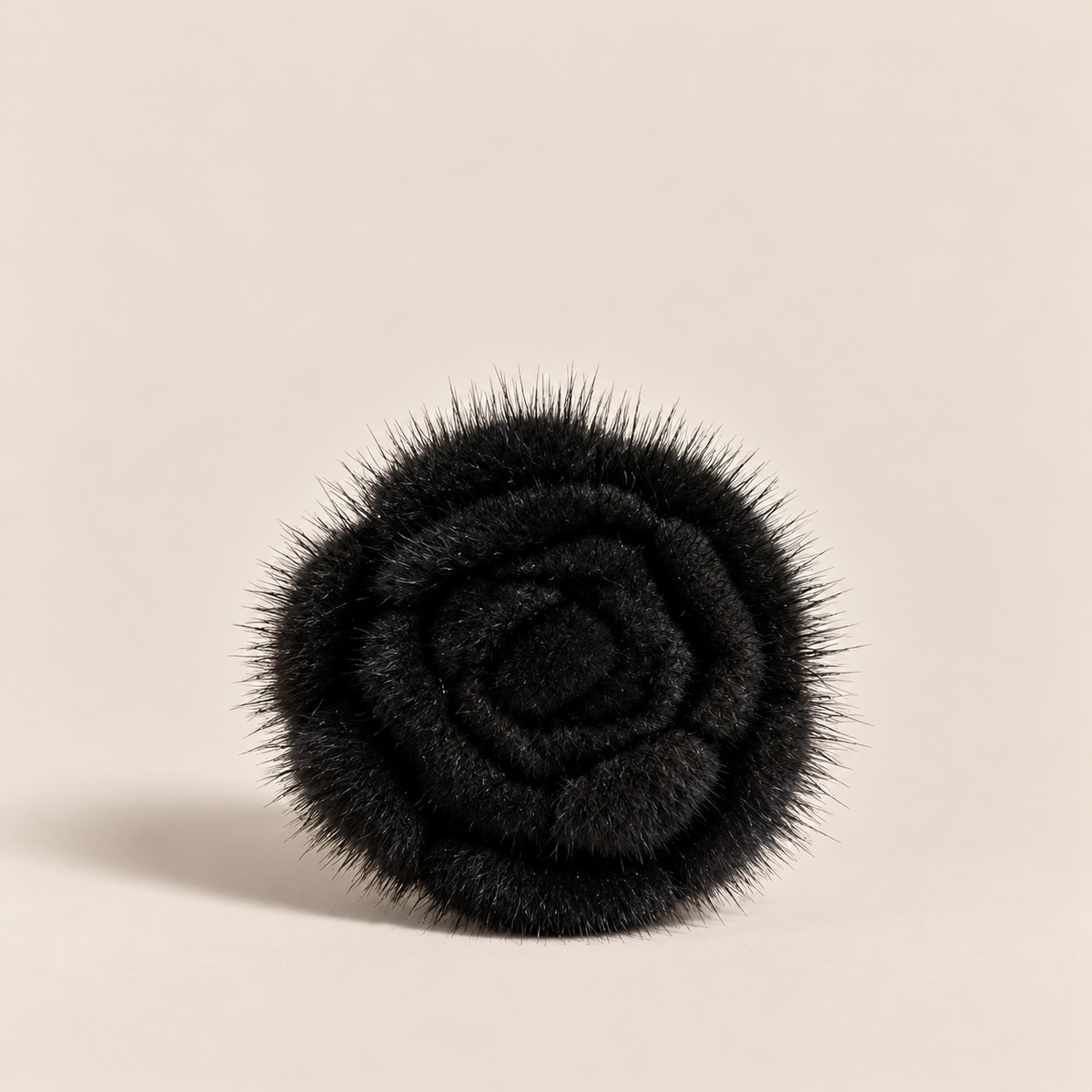 THE MINKY BROOCH - NOIR