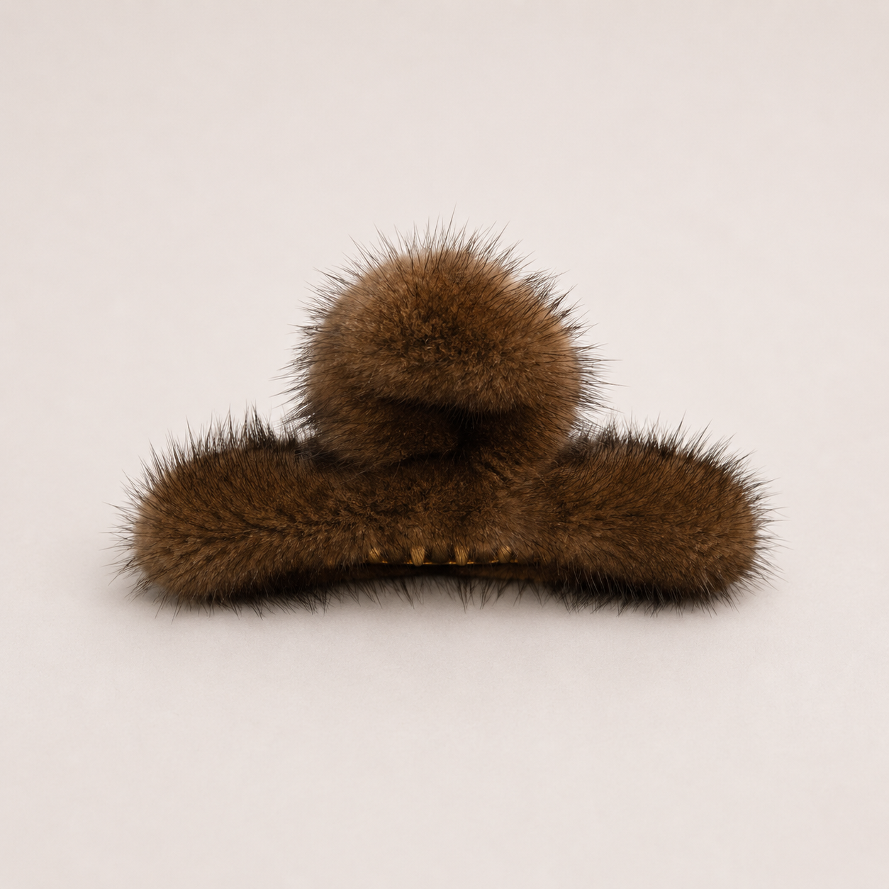 THE MINKY HAIR CLIP - SABLE