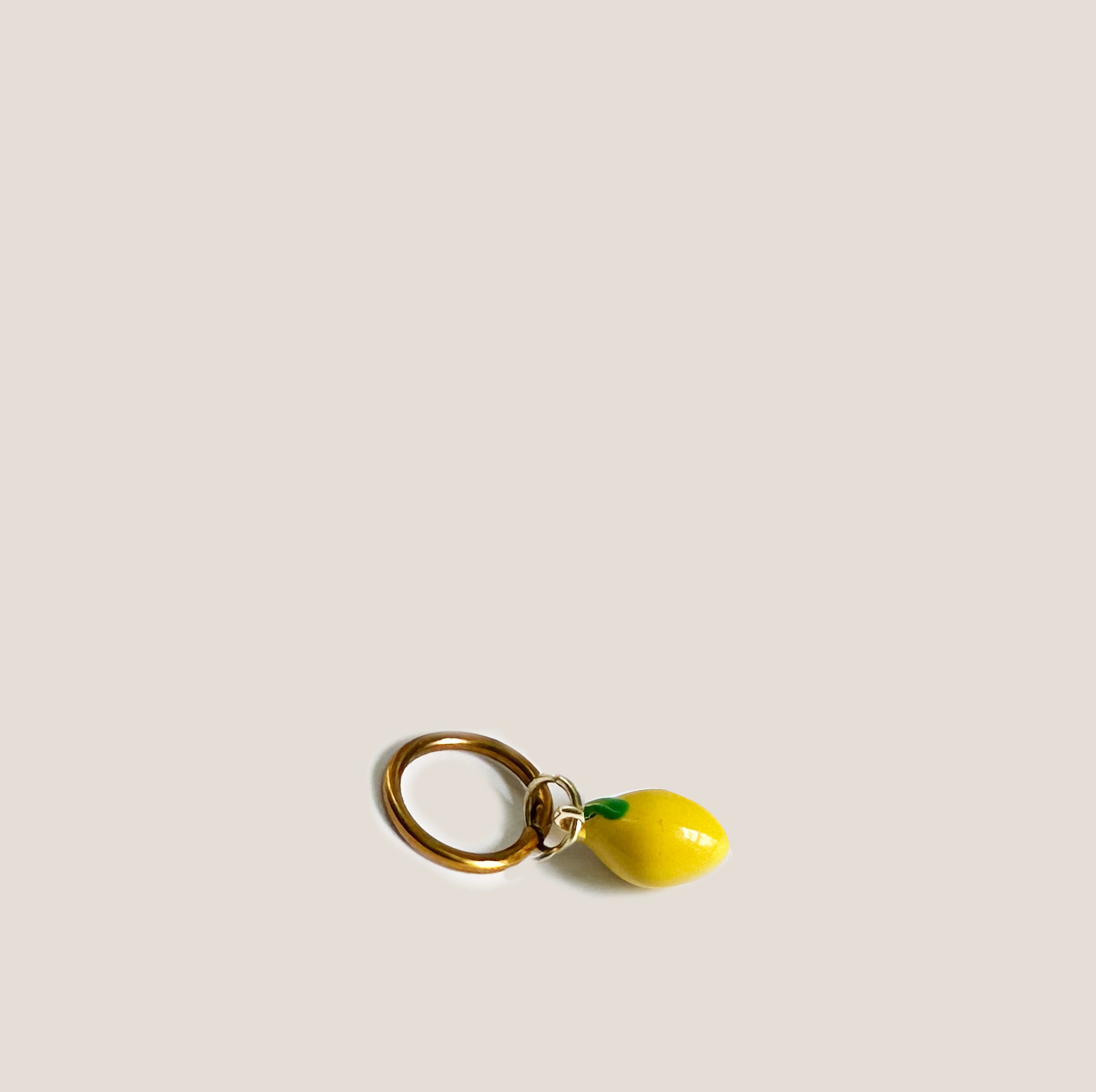 MME MINK. CITRON Charm