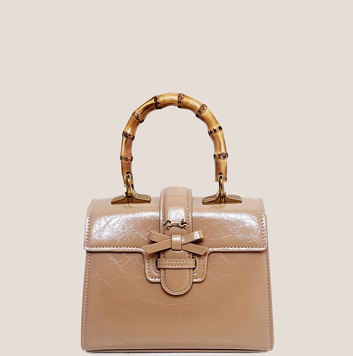THE CARLTON BOW BAG 20cm - CAMEL "Crushed Patent"
