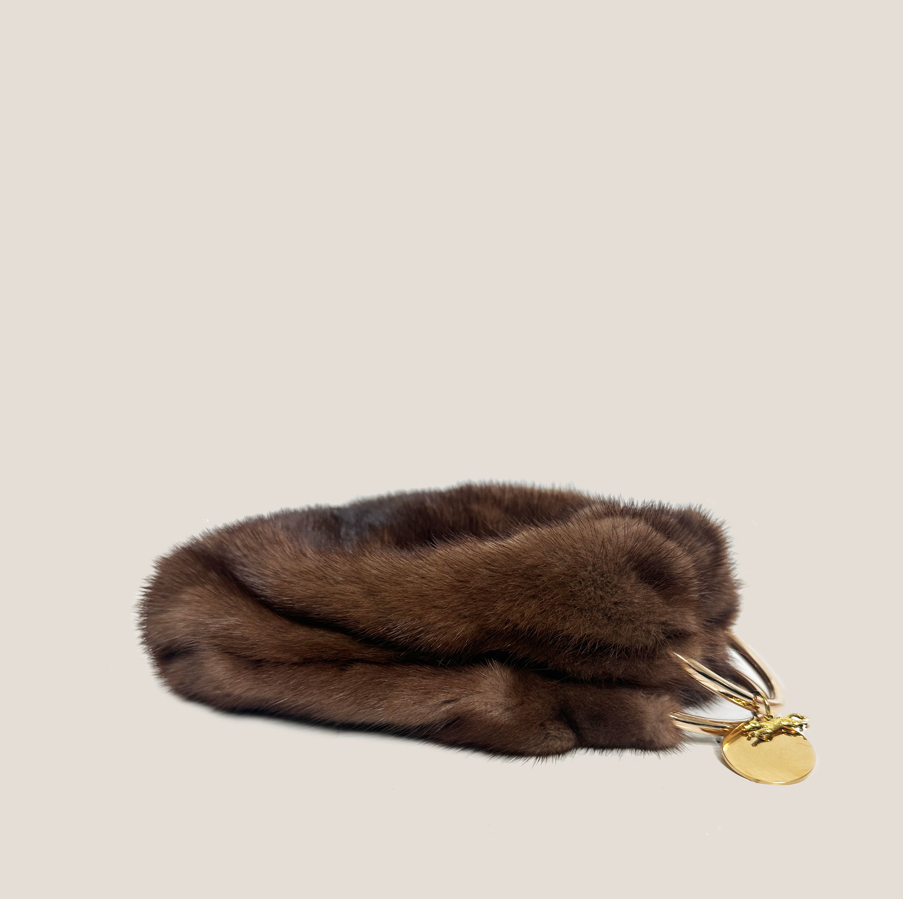 MME.MINK HOLIDAY POUCHETTE Petite -SABLE