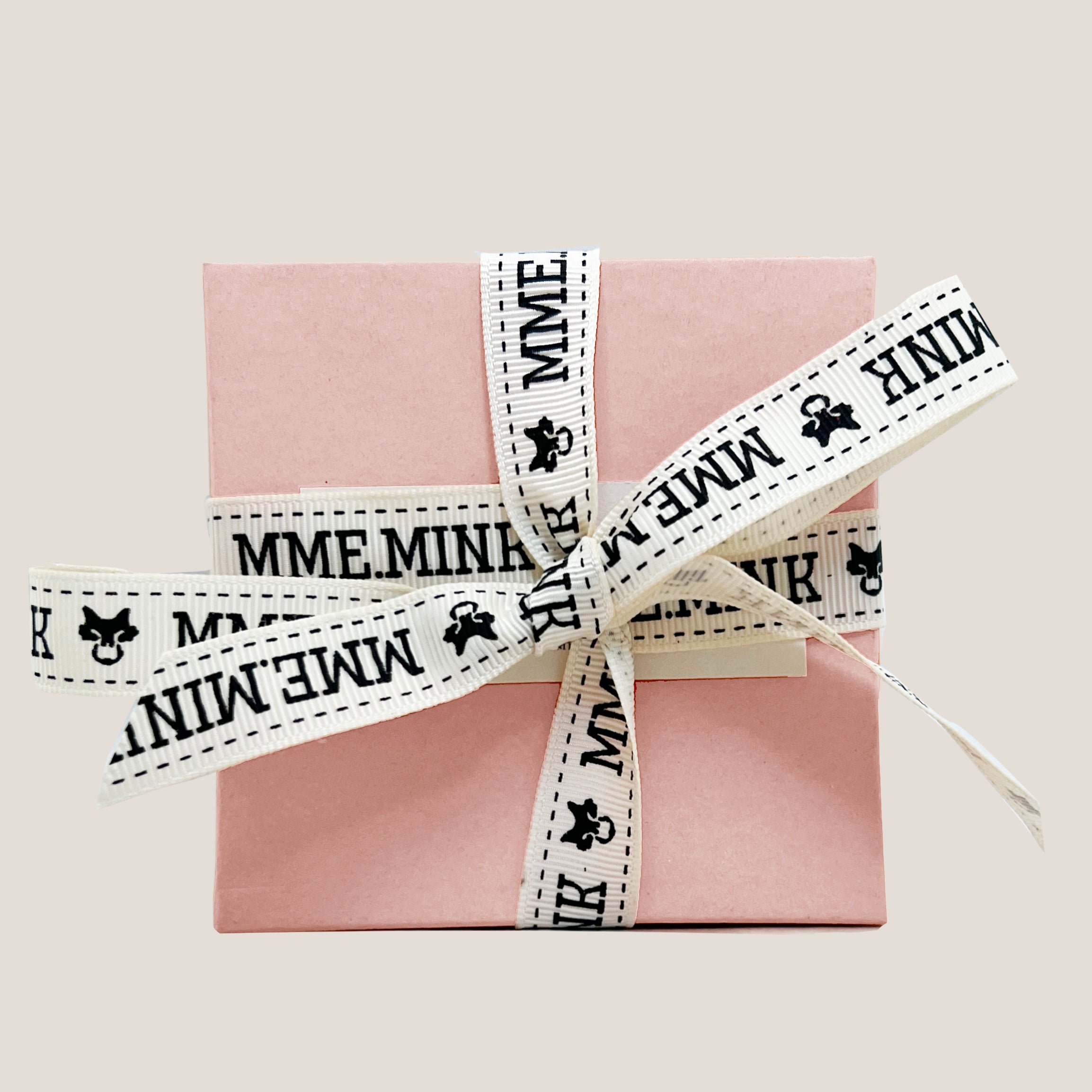 MME.MINK BAGUETTE BOW Earrings