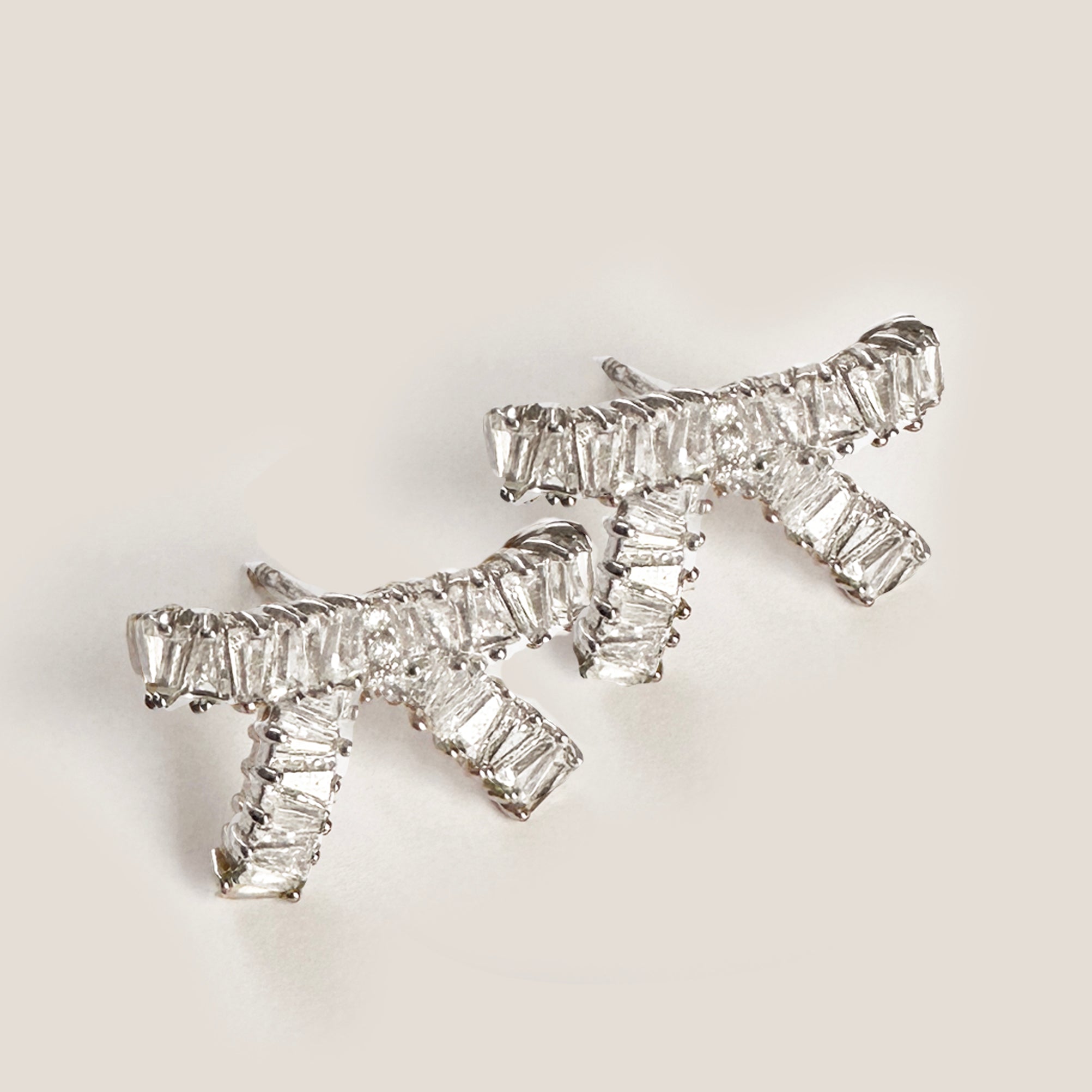 MME.MINK BAGUETTE BOW Earrings