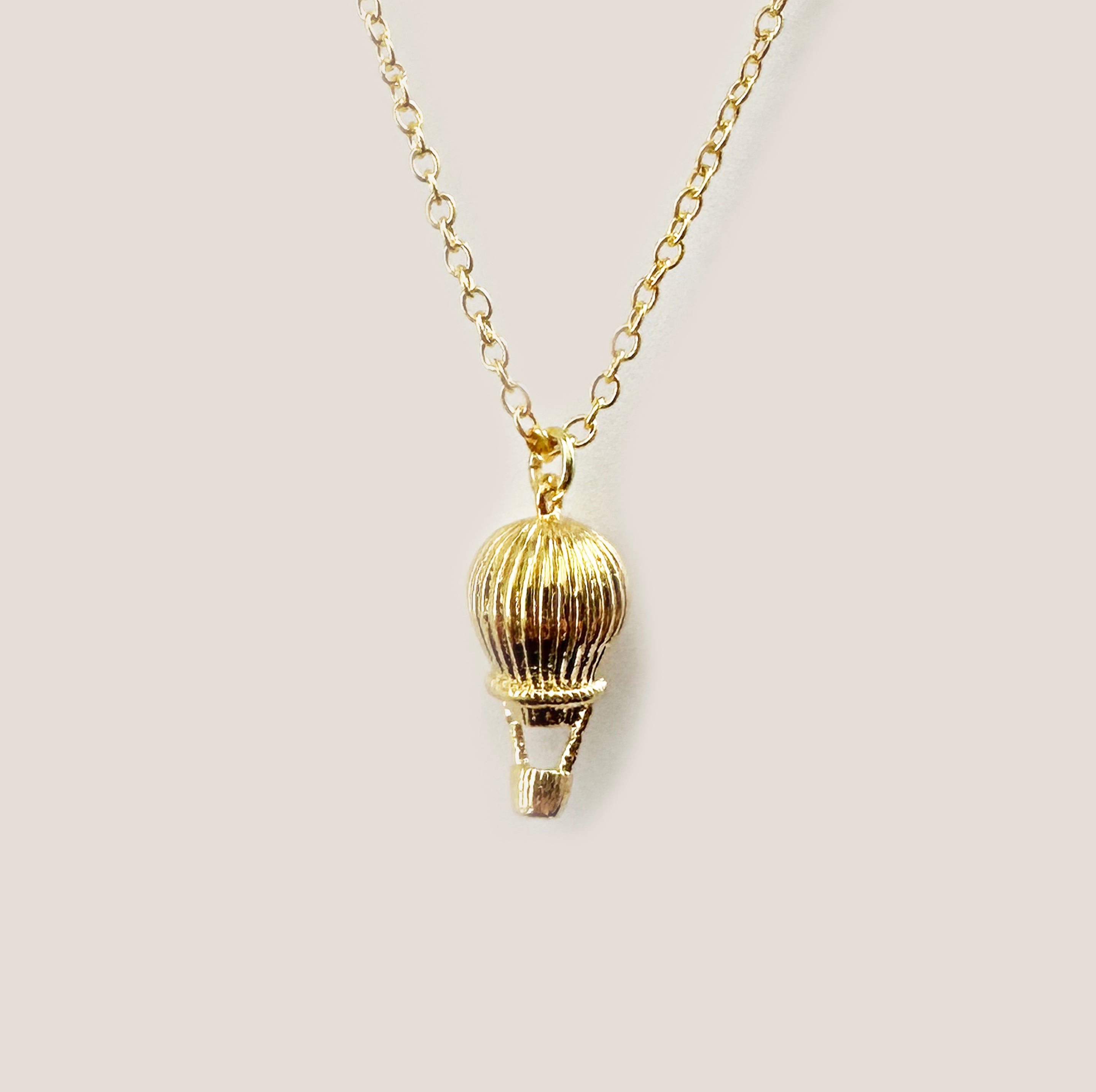 MME.HOT AIR BALLOON Necklace