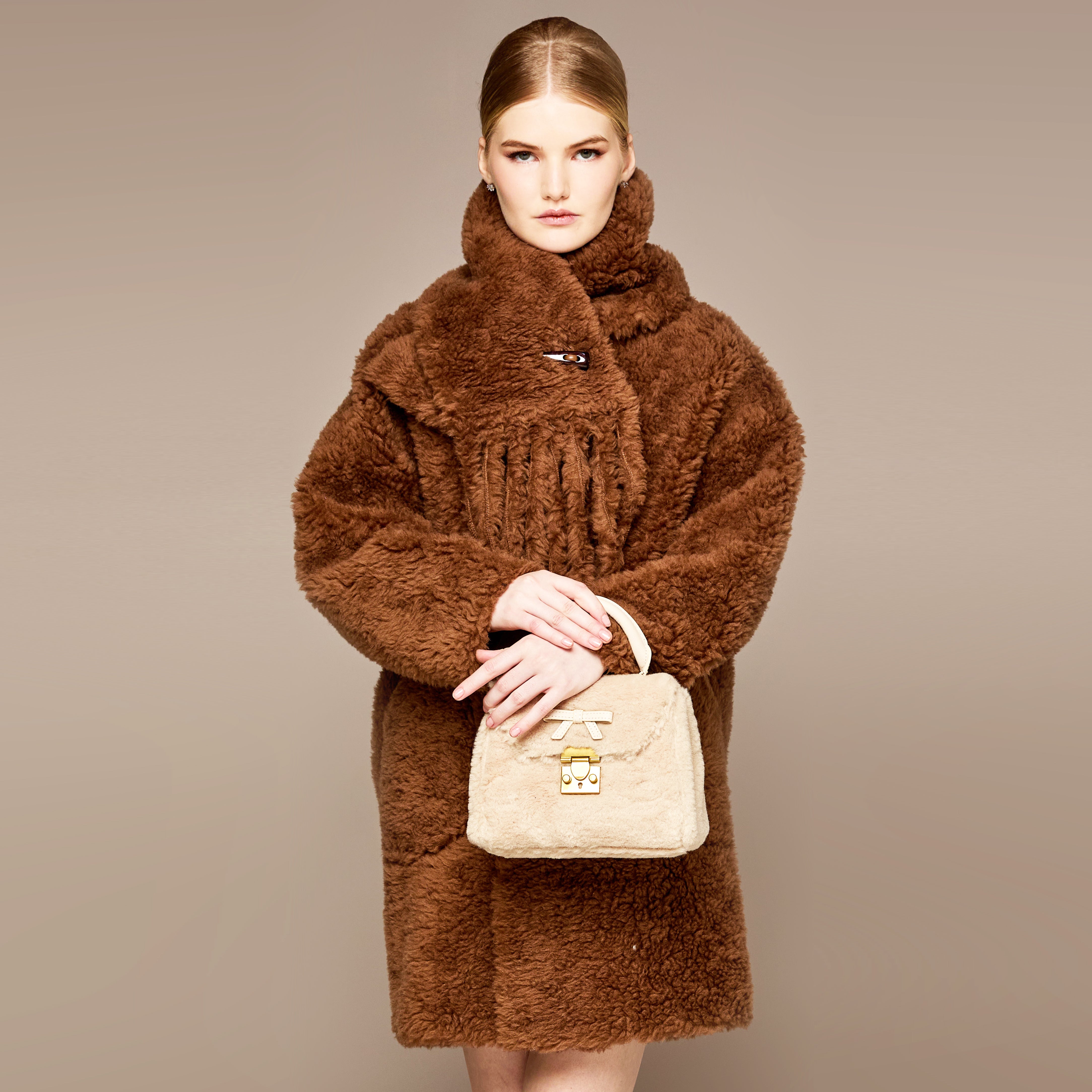 MME. TEDDY No. 3 - CHOCOLATE