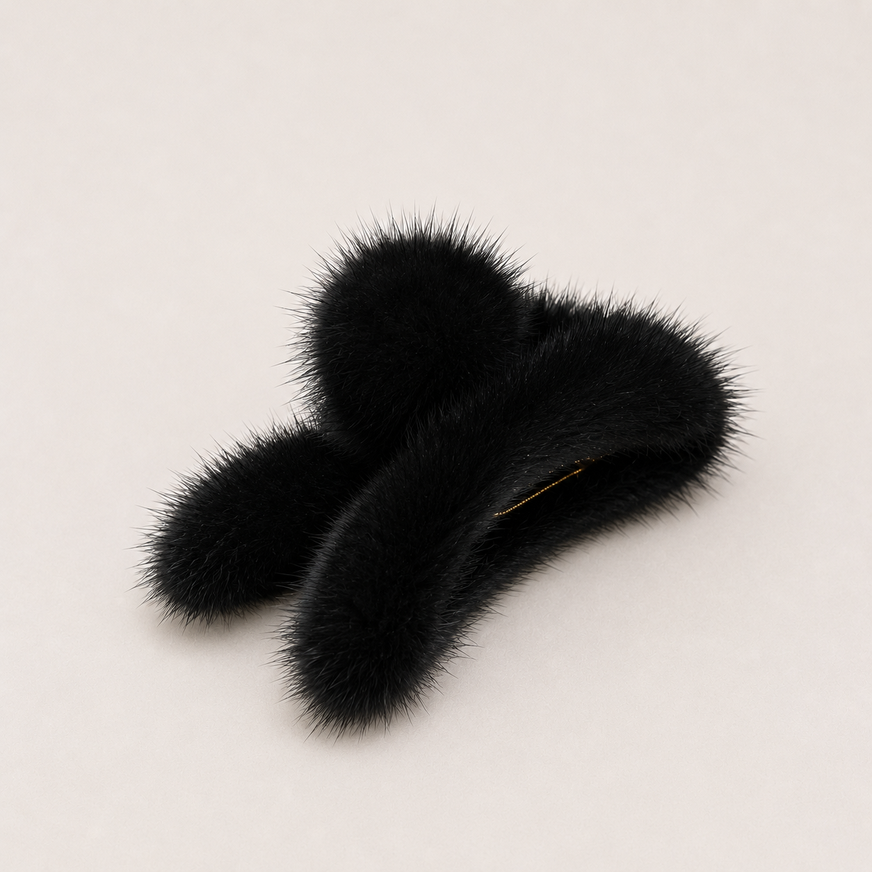 THE MINKY HAIR CLIP - MINK NOIR