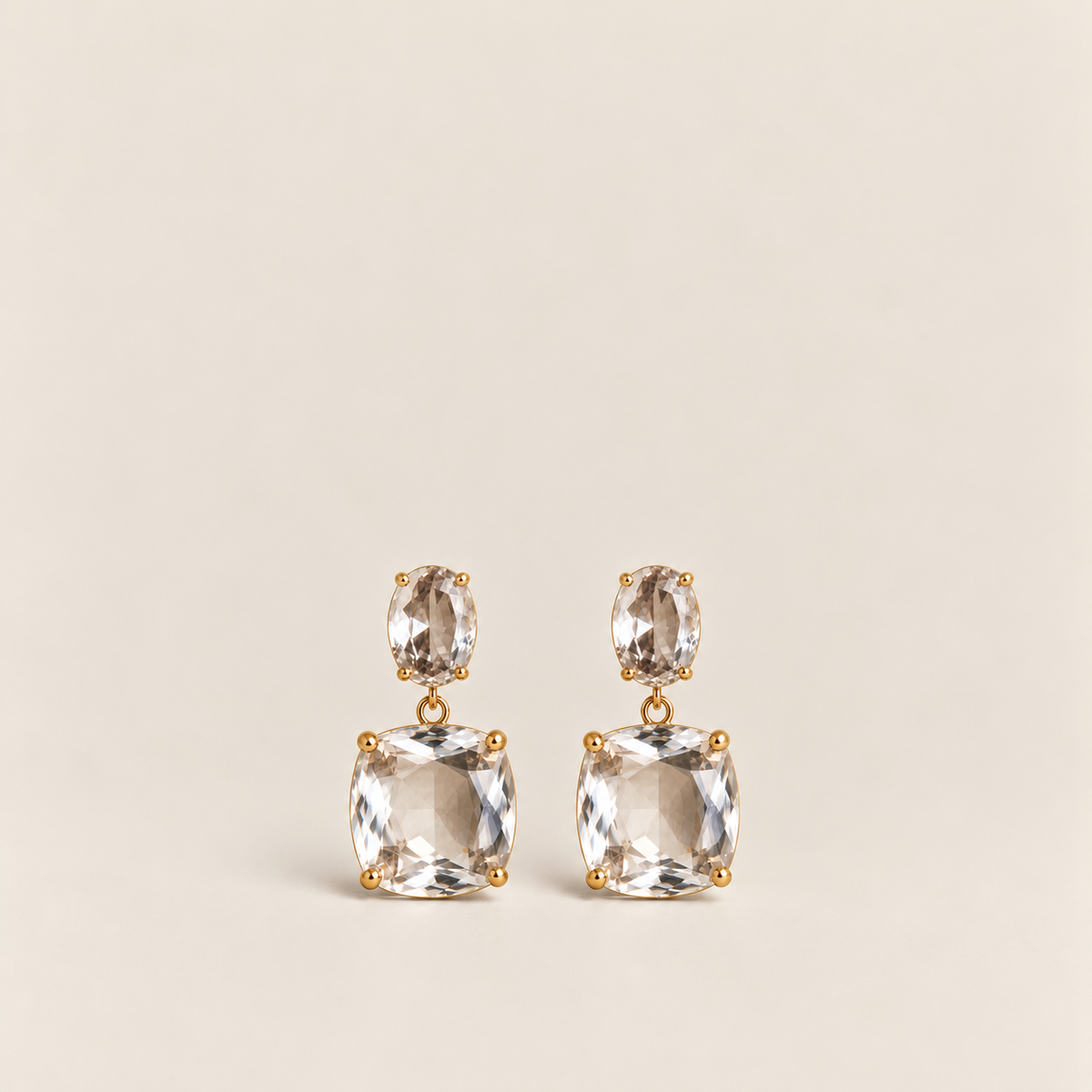 MME. CRYSTAL CUT HOLIDAY EARRINGS - Clear