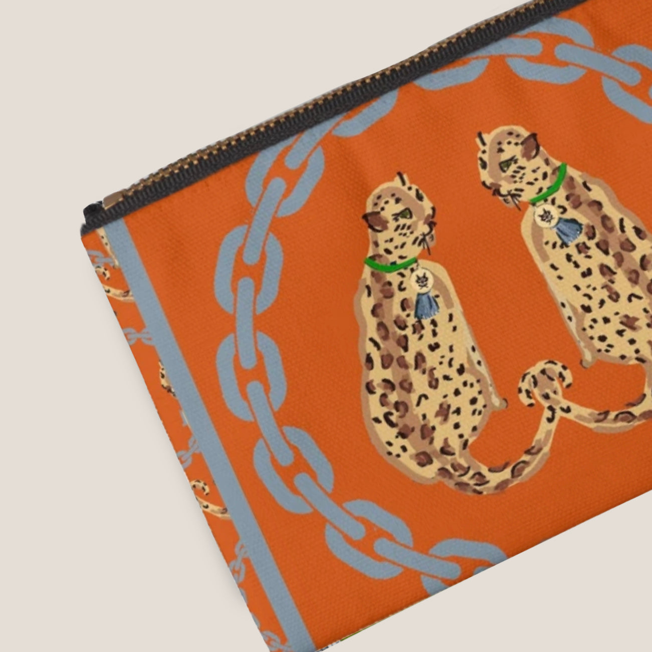 MME. CHEETAH POUCHETTE