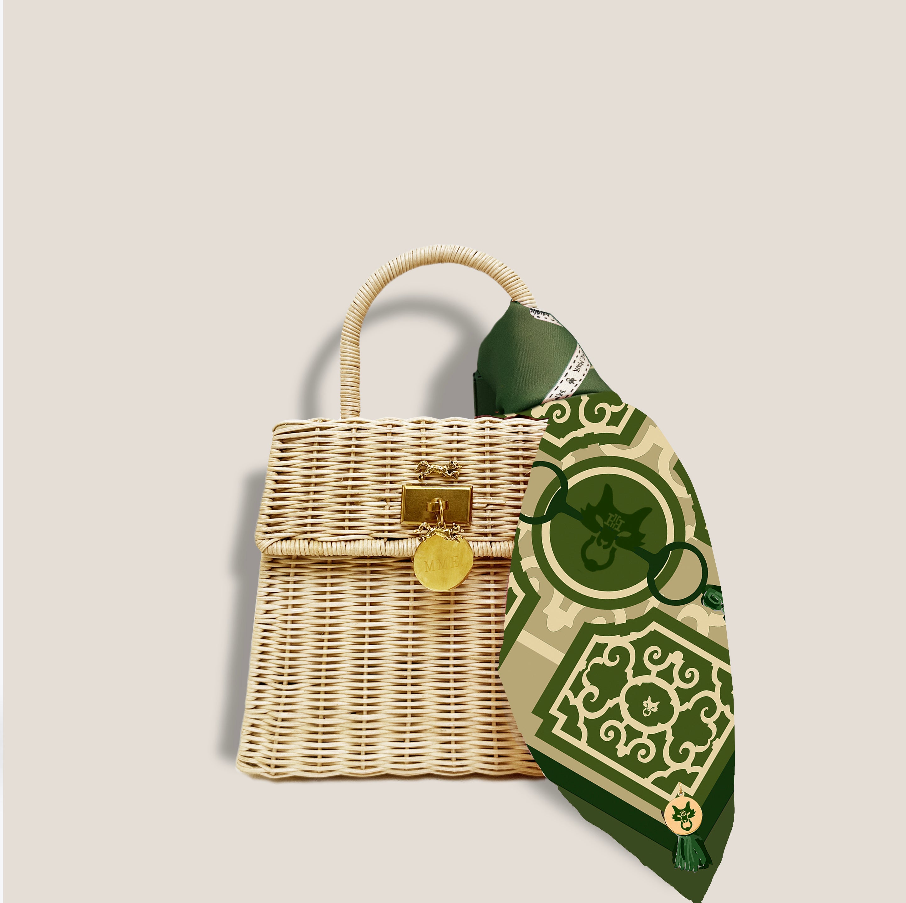 MME. MALLORY No. 3 - COURT