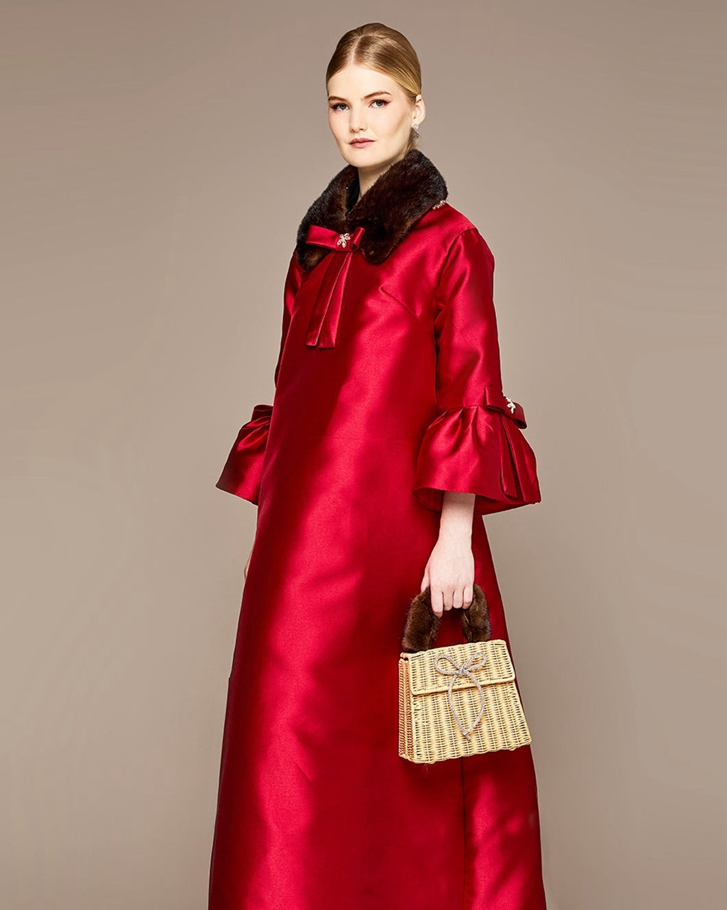 MINK_red_sq_copy_7adbef80-2e70-4af0-881b-3746b17a3b7f.jpg__PID:23bc0419-3eac-482f-a149-d7ef95f01fa8