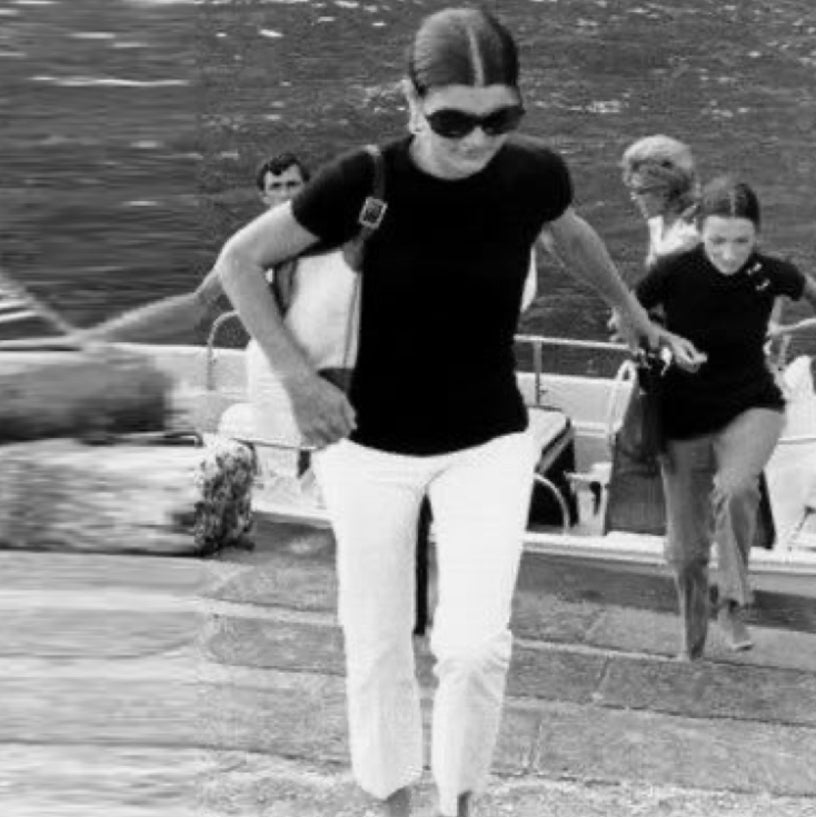 MME.MINK Legacy Tee - NOIR