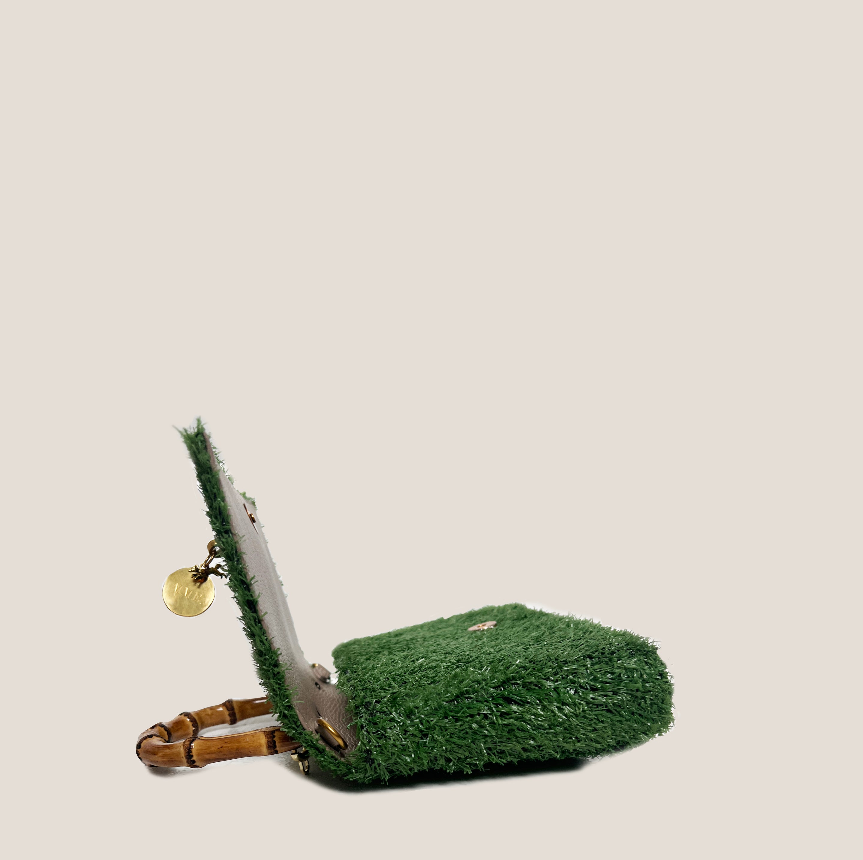 MME. COURT Grass Clutch