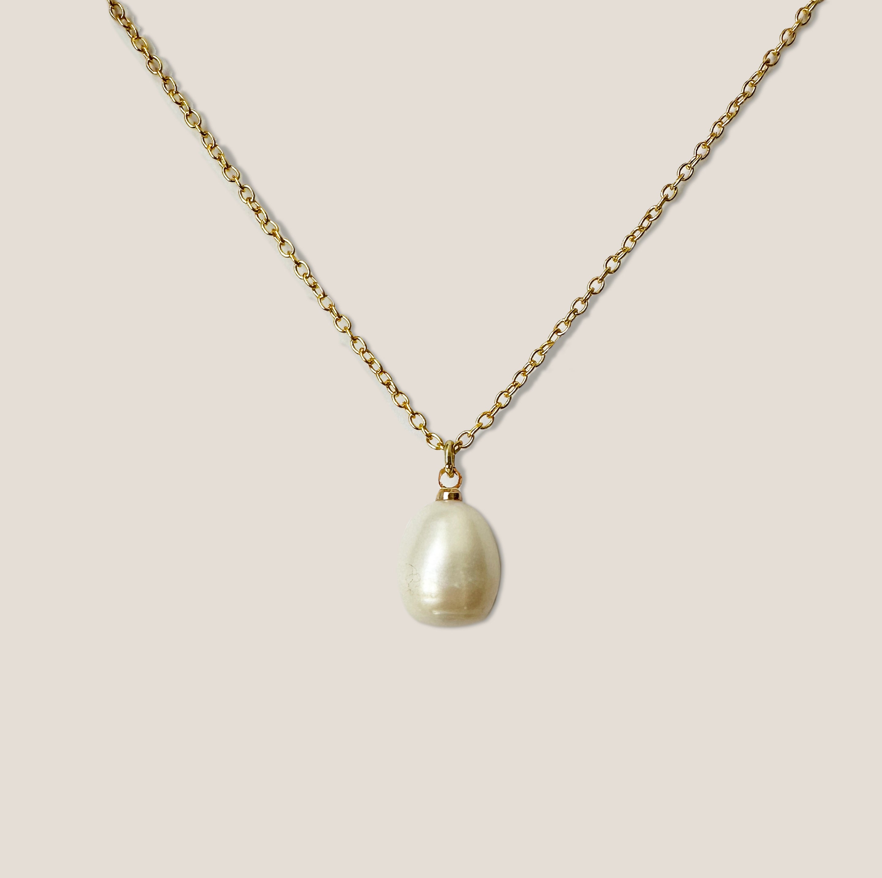 MME. OPERA PEARL NECKLACE